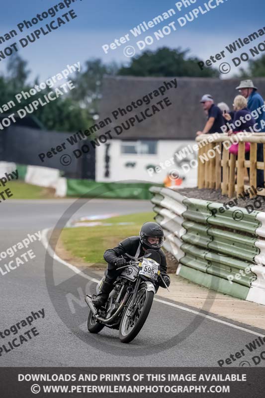 Vintage motorcycle club;eventdigitalimages;mallory park;mallory park trackday photographs;no limits trackdays;peter wileman photography;trackday digital images;trackday photos;vmcc festival 1000 bikes photographs